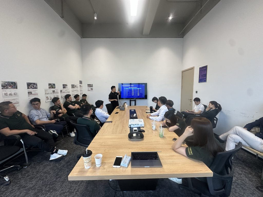 星河集团 臻华府项目 AI智能体＆短视频拍剪＆直播线下培训课 火热展开！