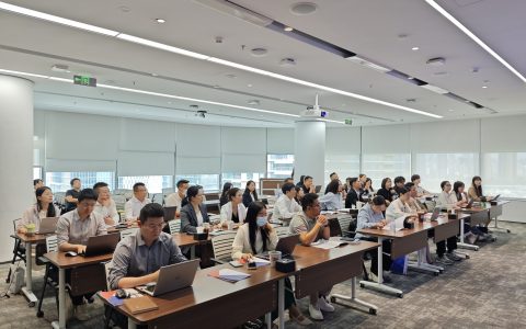 AI赋能营销，觉醒学院曾英杰为深圳招商蛇口开展AI实战培训